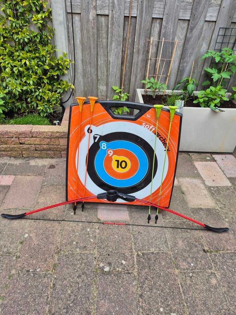 Pijl en boog set 4 pijlen, goed werkend, Ophalen, Gebruikt