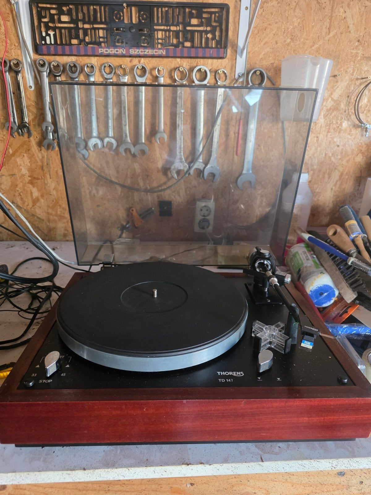 Thorens TD 147 Platenspeler - Zo goed als nieuw, Ophalen of Verzenden, Zo goed als nieuw, Platenspeler, Thorens