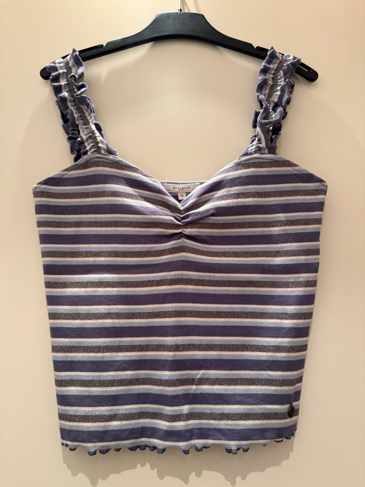 Gestreepte Revelation crop top met ruches - Maat M, Kleding | Dames, Tops, Zo goed als nieuw, Maat 38/40 (M), Blauw, Zonder mouw