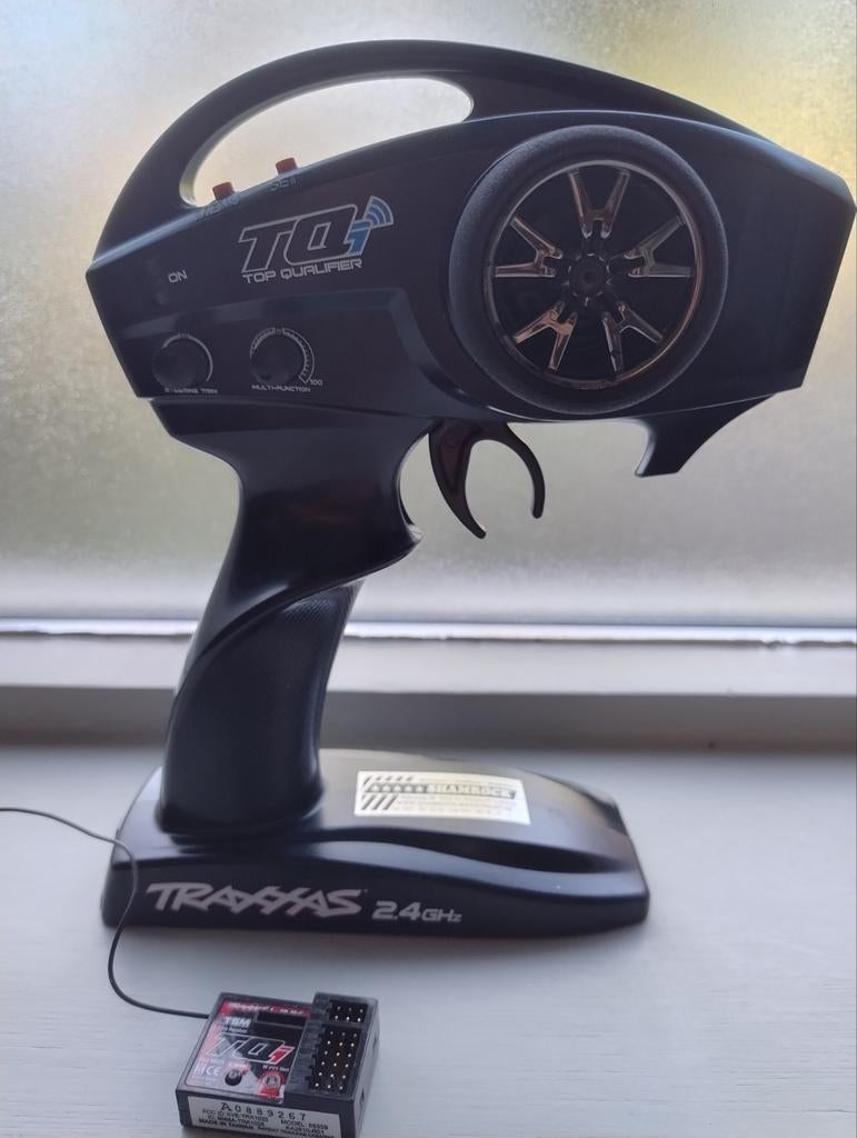 Traxxas TQI zender + ontvanger 2.4GHz, Ophalen