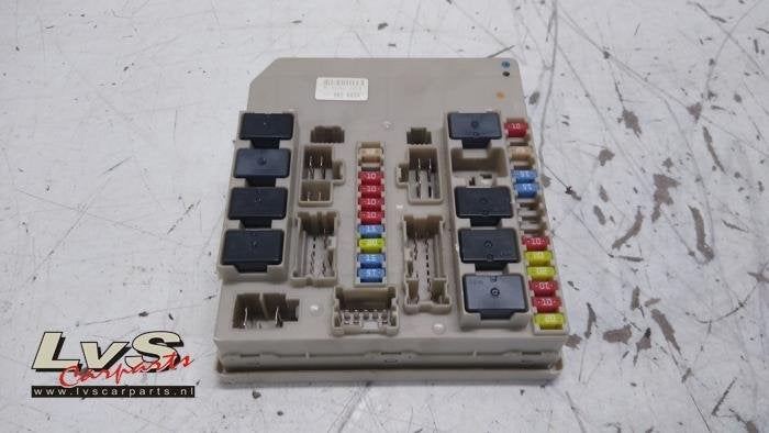 Zekeringkast van een Renault Clio, Gebruikt, -, Renault, -