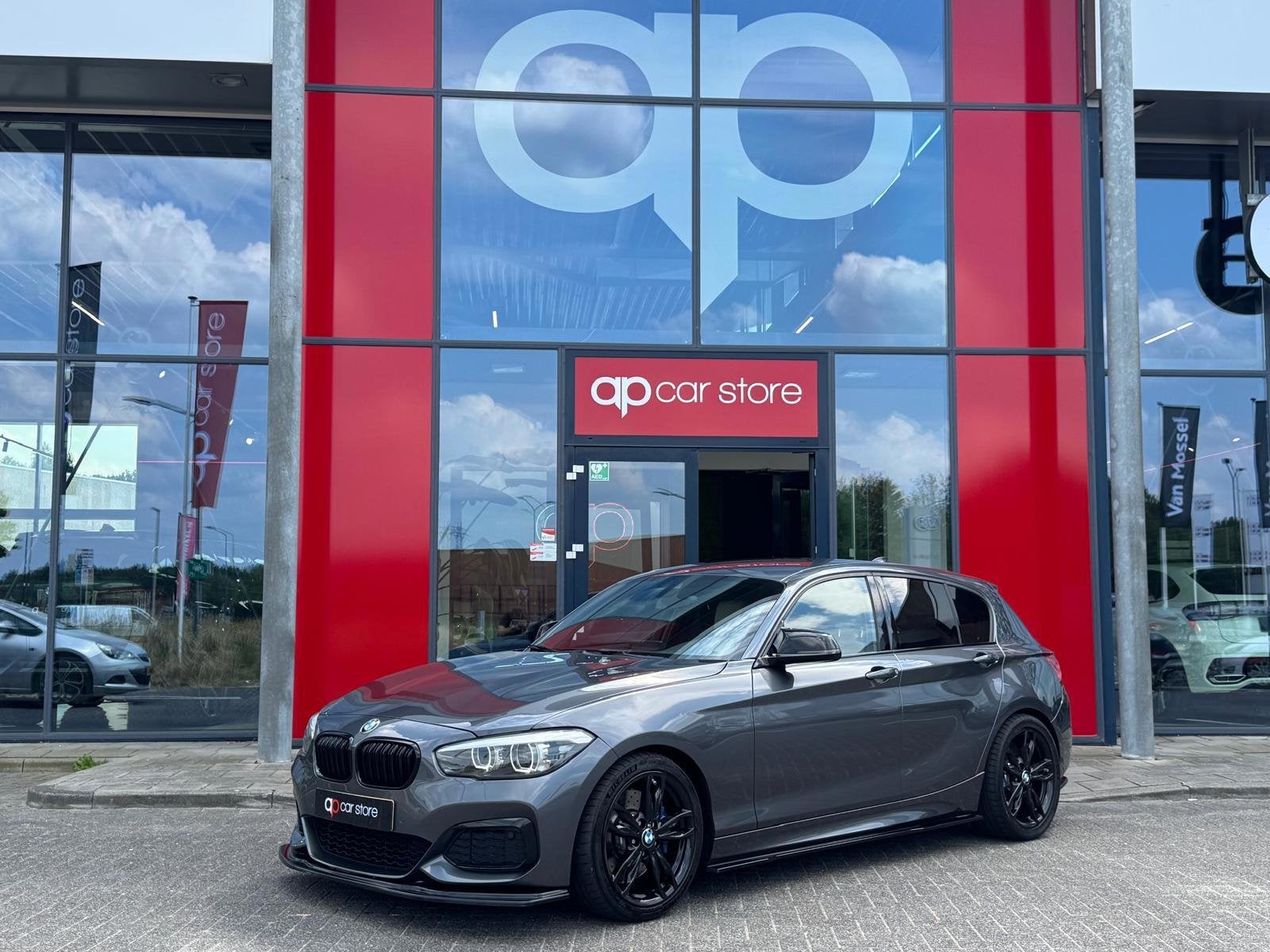 BMW 1-serie M140i xDrive High Executive LCI 2 | Leder | Keyl, Auto's, Gebruikt, Euro 6, 340 pk, Bedrijf