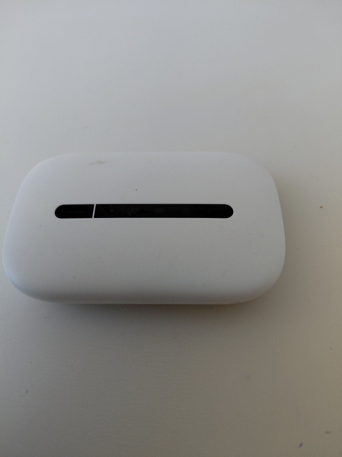 Vodafone Mobile Wi-Fi Dongel - Ideaal voor op de camping, Ophalen of Verzenden, Gebruikt