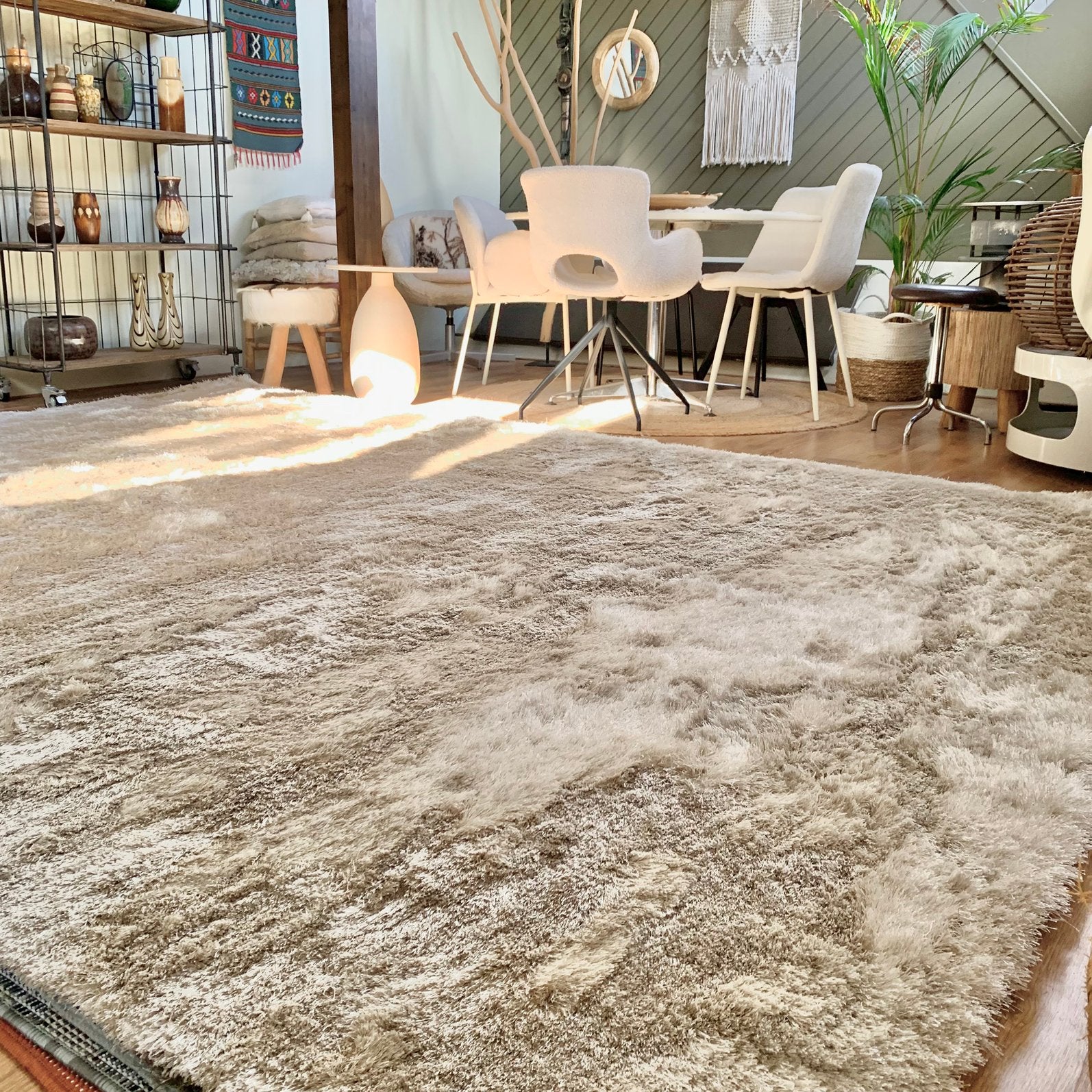 Soft bronze  xl - volumineus vloerkleed - fotostudio, Ophalen, Beige, 200 cm of meer, Zo goed als nieuw