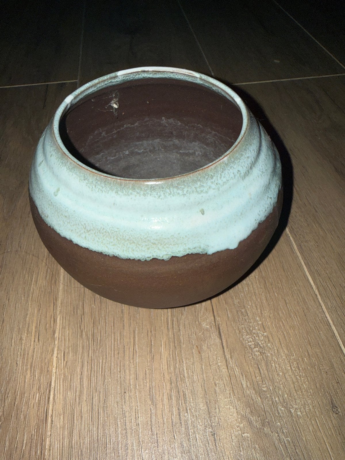 Mooie bruin met blauwe bloempot, Ophalen of Verzenden, Zo goed als nieuw, Modern, Bruin