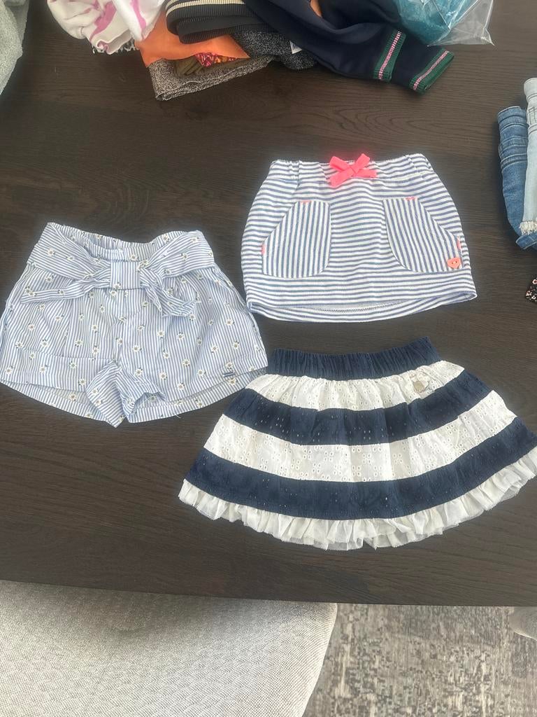 Leuke rokjes (Le Chic, Feetje) en broekje (Mayoral) maat 80, Kinderen en Baby's, Ophalen of Verzenden, Gebruikt, Meisje