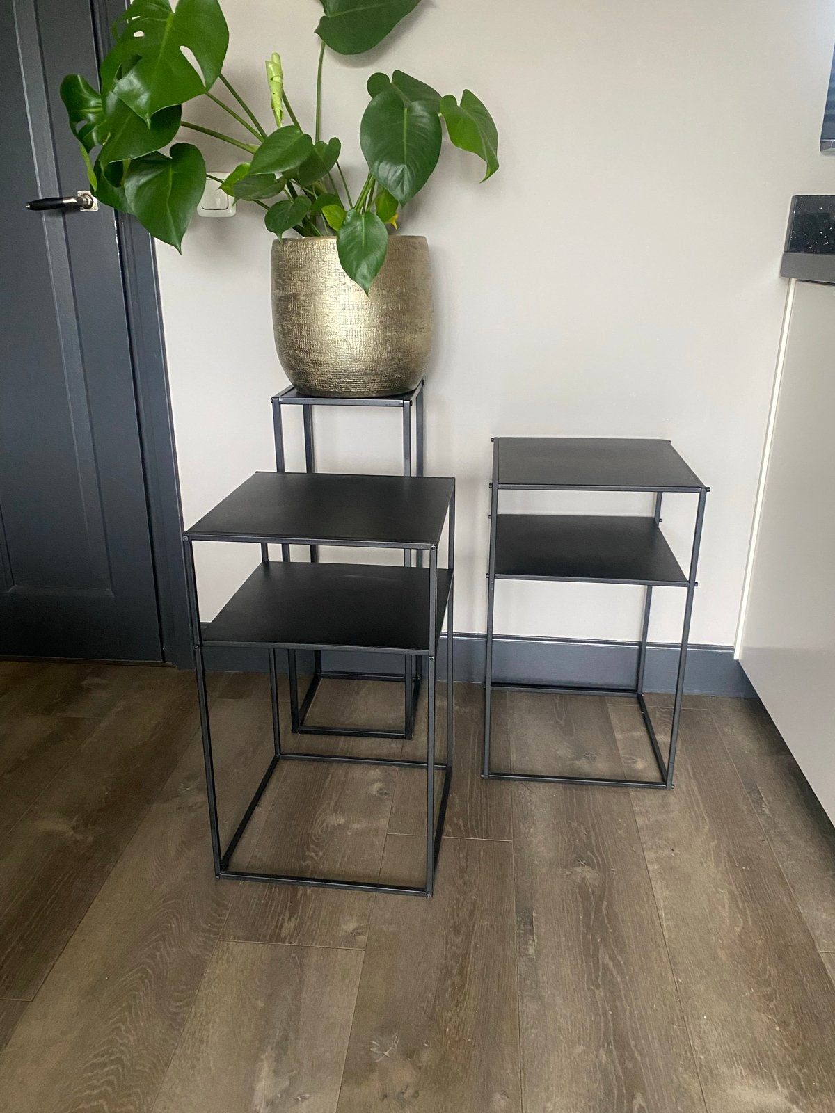 Set van 2 zwarte metalen bijzettafels/nachtkastjes, Ophalen, Minder dan 55 cm, Metaal of Aluminium, Vierkant