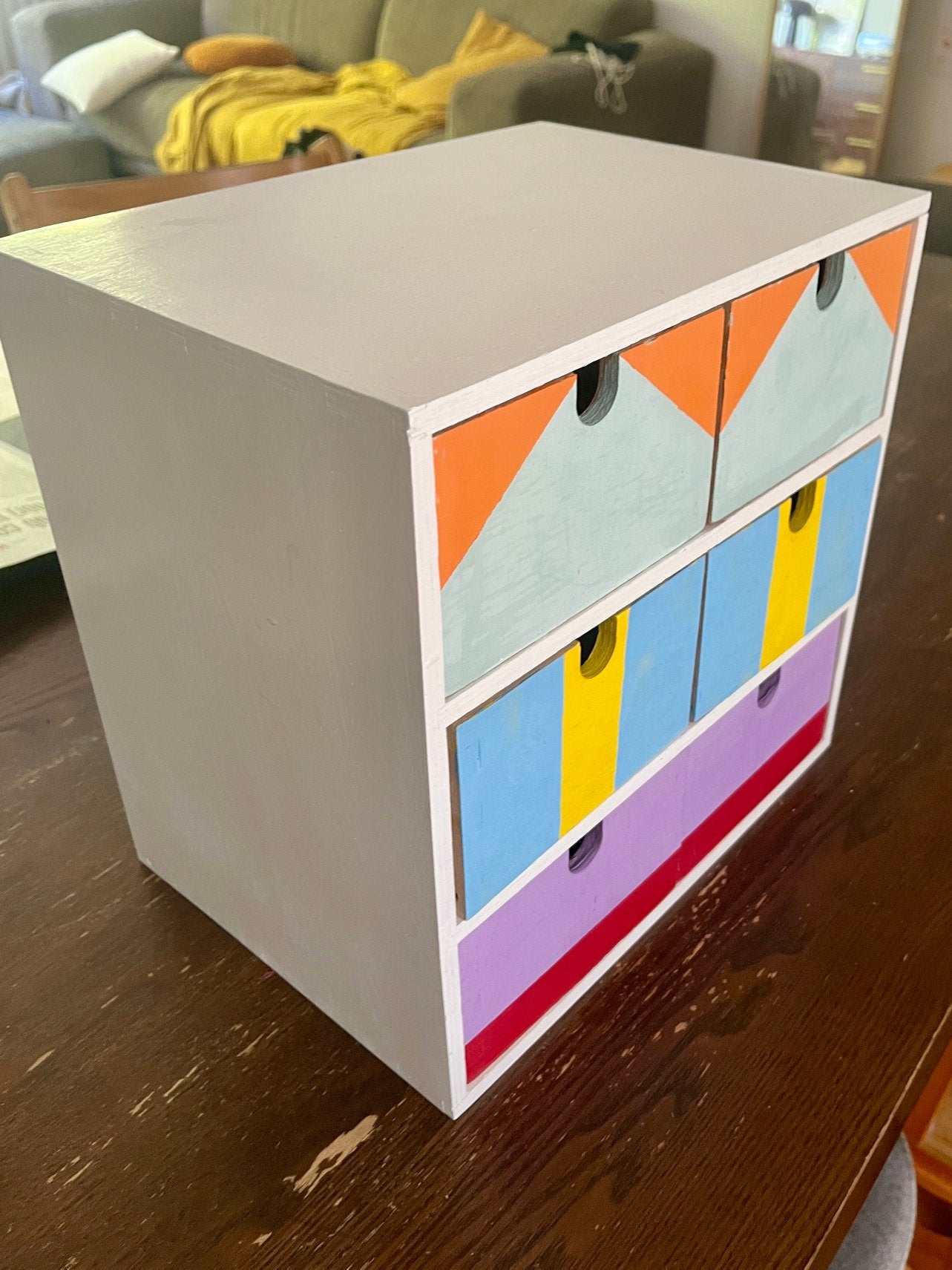 Multicolor painted drawers desk - MOPPE ikea, Ophalen of Verzenden, Zo goed als nieuw
