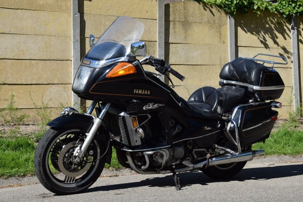 2x Yamaha XVZ Venture (1x loop, 1x sloop), Cardan-aandrijving, 4 cilinders, Motorrijbewijs A, Gebruikt