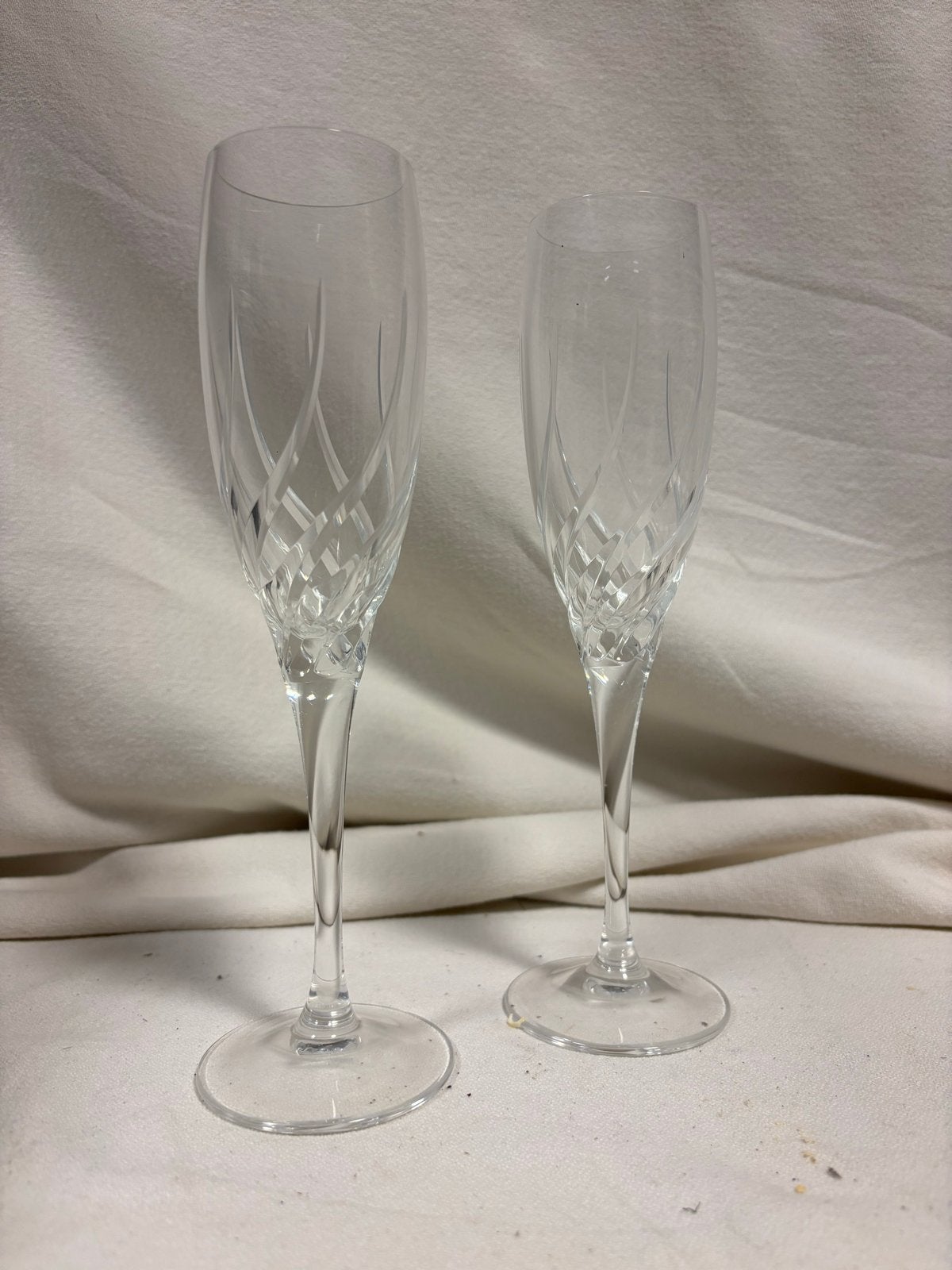 Set van 2 kristallen champagneglazen met geslepen patroon, Ophalen