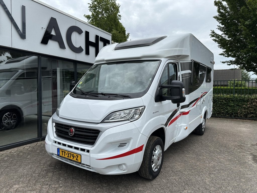 Sunlight T 58, Caravans en Kamperen, Campers, Standaard zit, Sunlight, Ringverwarming, Hordeur