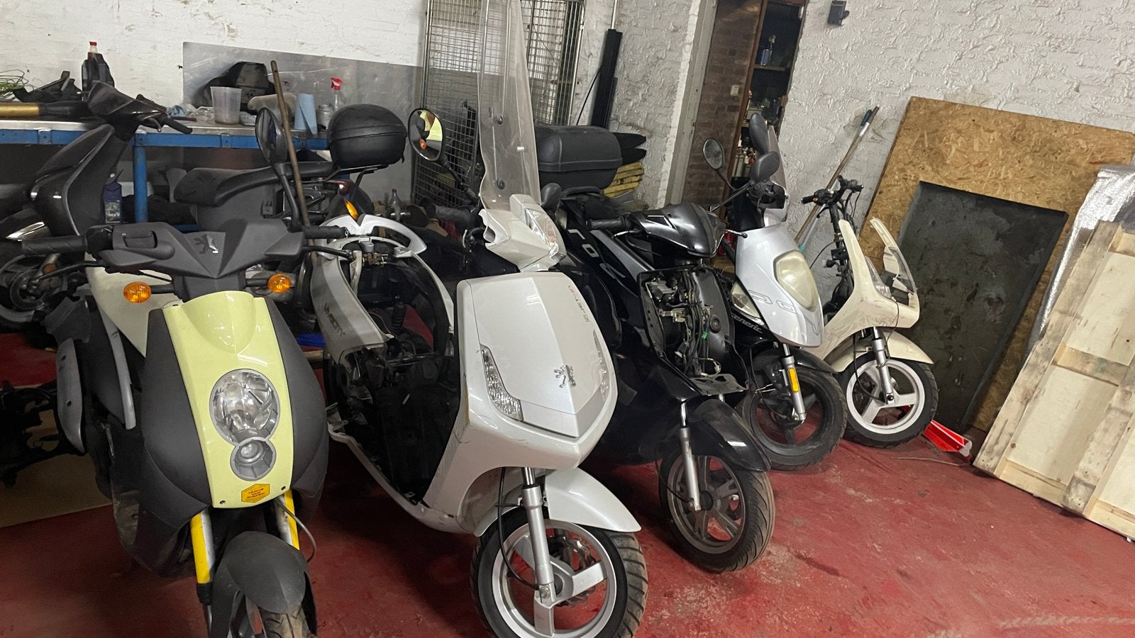 Opknap scooters, Ophalen