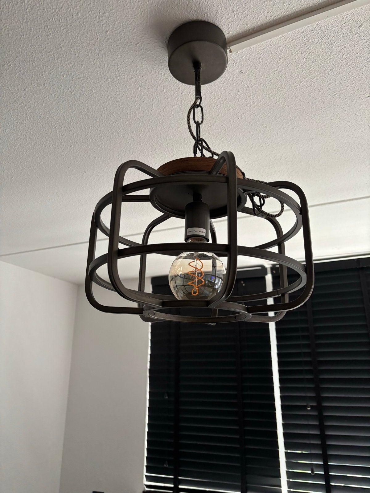 Hanglamp Kwantum - Industrieel design, Huis en Inrichting, Lampen | Hanglampen, Ophalen, Zo goed als nieuw, Metaal, Minder dan 50 cm