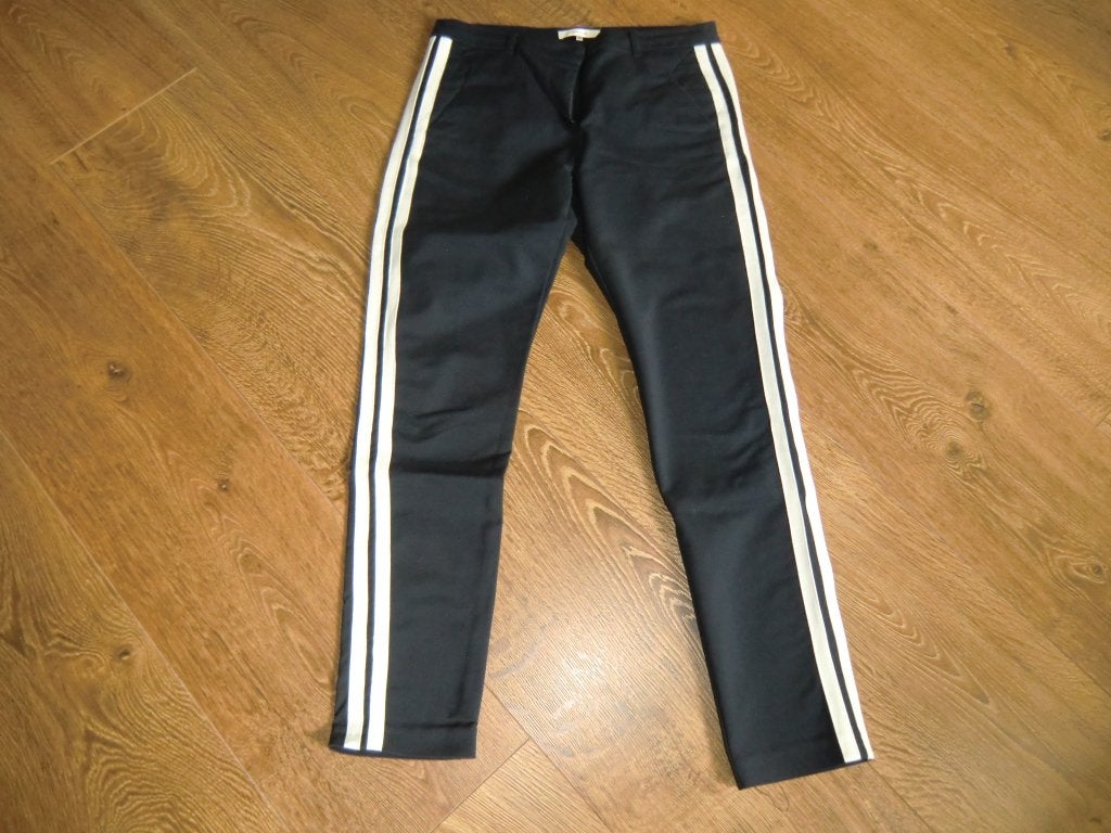 Blauwe broek met witte bies maat 38, Maat 38/40 (M), Blauw, Ophalen of Verzenden, Lang