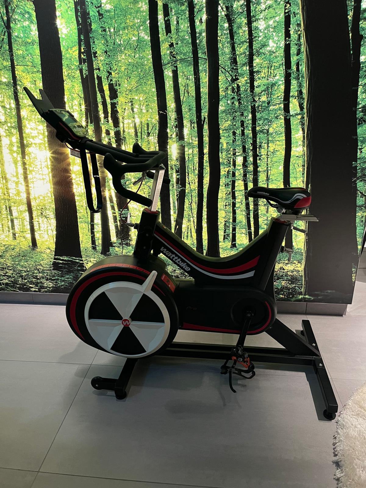 Wattbike Pro indoor bike met Bluetooth & ANT+, Ophalen of Verzenden, Zo goed als nieuw, Spinningfiets