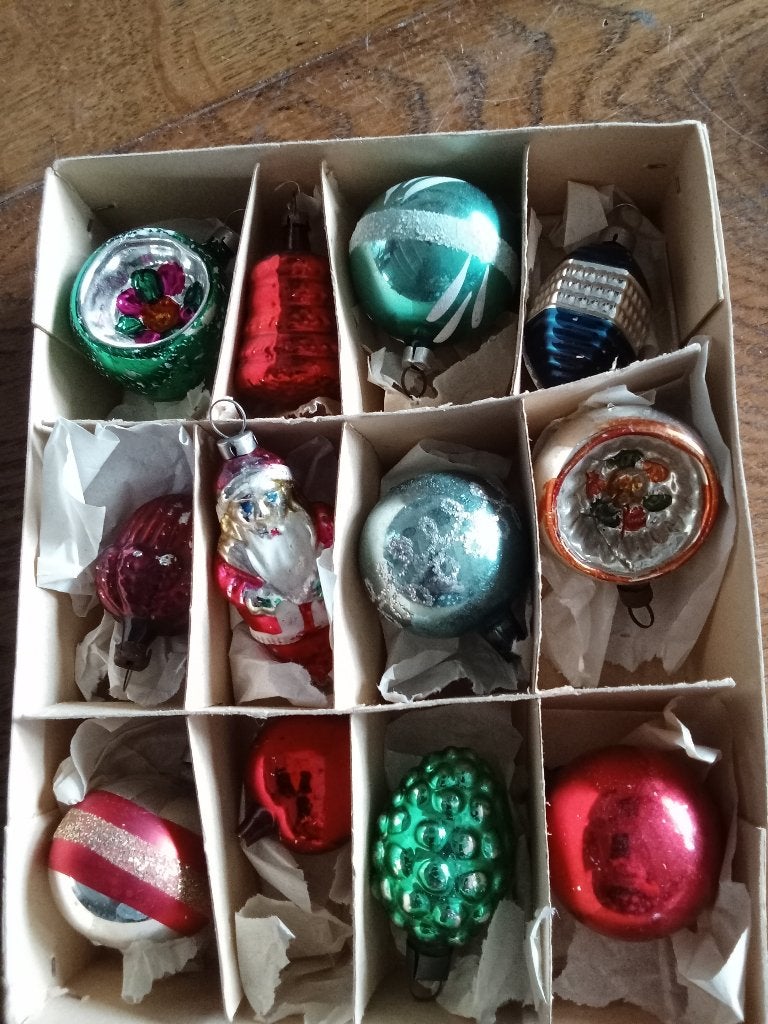 doos nr 26 antieke-oude kerstballen , alles glas, Diversen, Kerst, Ophalen of Verzenden, Gebruikt