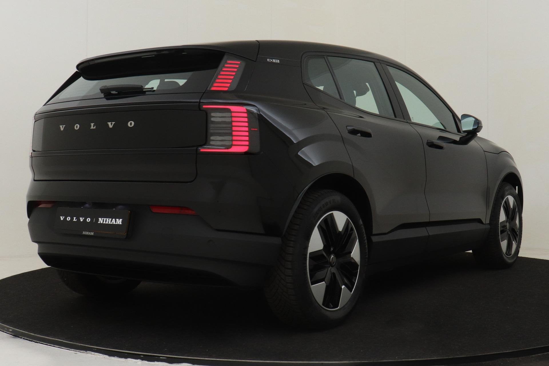 Volvo EX30 SINGLE MOTOR CORE 51 kWh -CLIMATE|CARPLAY|CAMERA|, Auto's, Automaat, 12 maanden, Achterwielaandrijving, Gebruikt