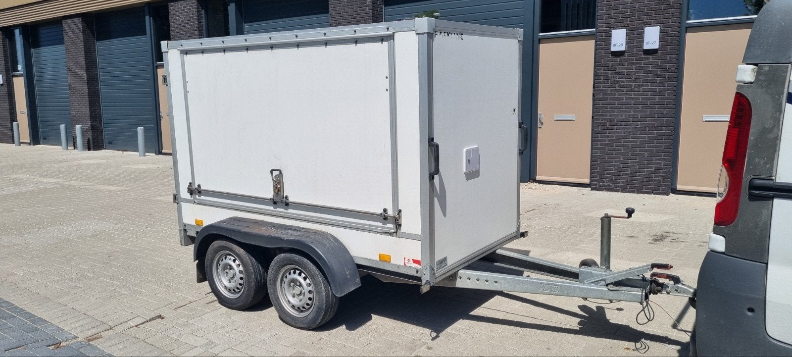 TE HUUR: DIBO hogedrukreiniger 200 bar met warm water