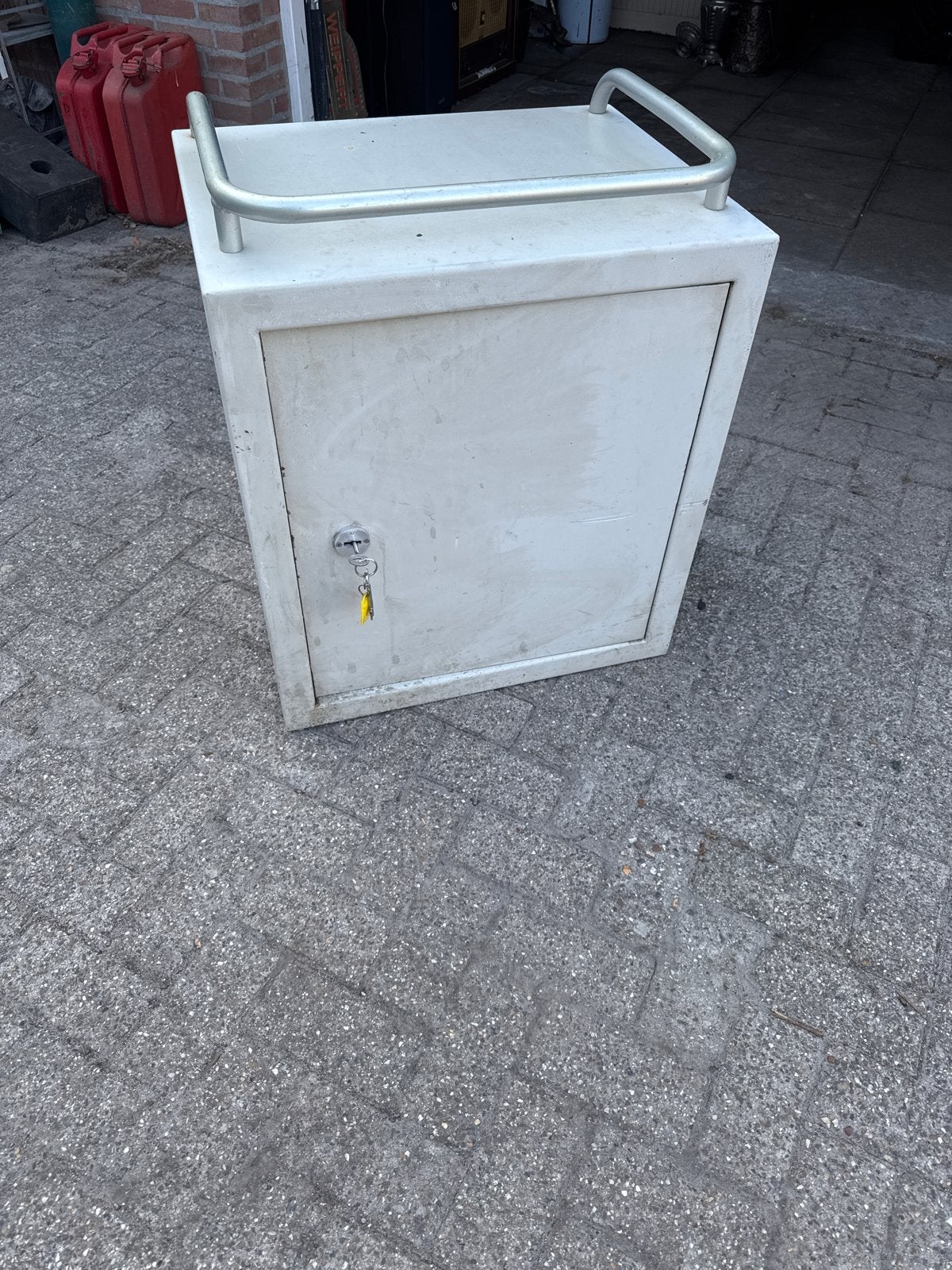 IJzeren Stalen Kast met Sleutel - Robuuste Opbergkast, Huis en Inrichting, Kasten | Overige, Ophalen, Gebruikt
