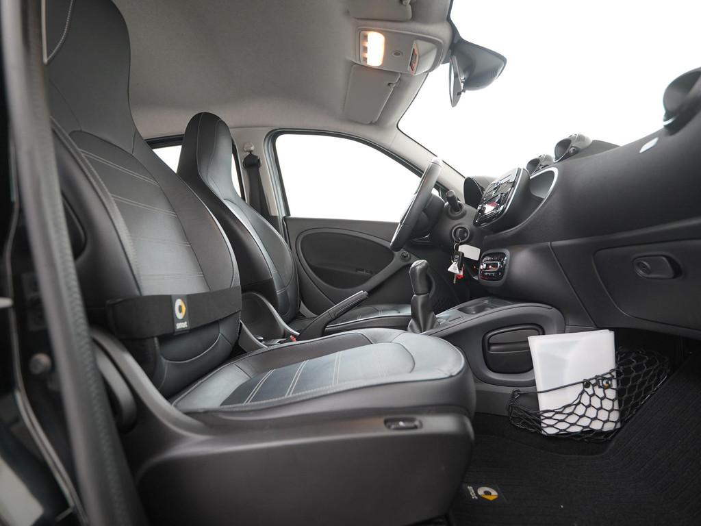 smart forfour 1.0 Prime | Stoelverwarming | Leder | Zondag O, Auto's, Smart, 12 maanden, Achterwielaandrijving, Gebruikt, 4 stoelen
