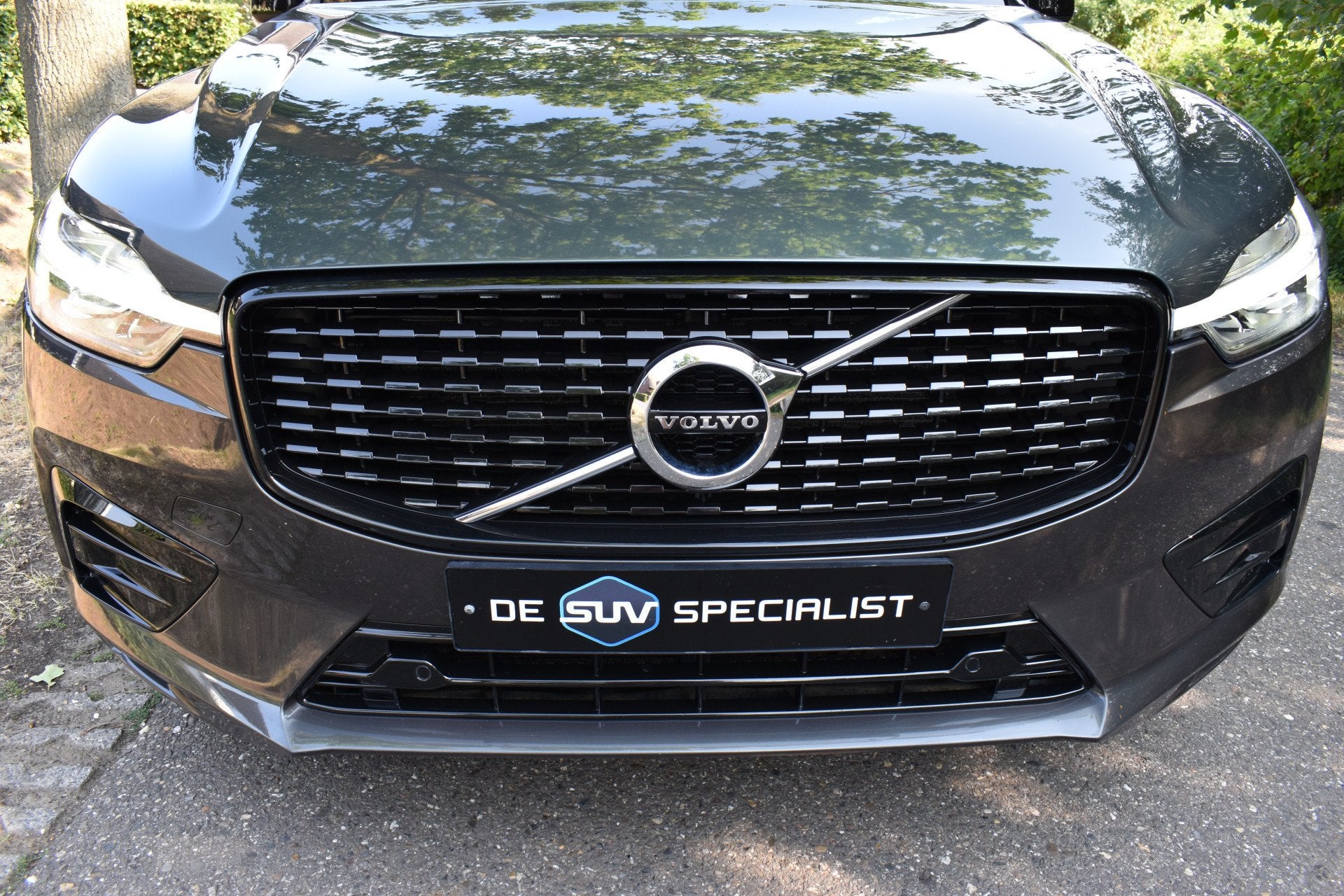Volvo XC60 2.0 B4 R-Design 197PK PANO NIEUWSTAAT! (bj 2021), Auto's, Volvo, Gebruikt, 4 cilinders, Bedrijf, XC60
