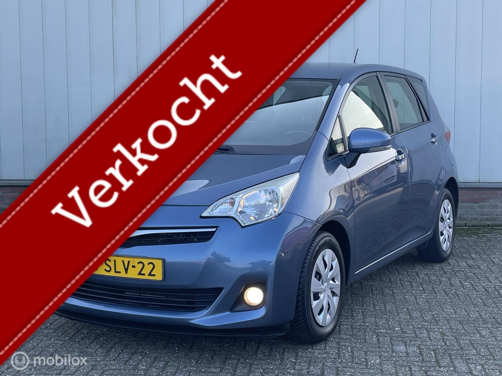 Toyota Verso-S 1.3 VVT-i Aspiration | 2e eigenaar | Dealer o, Start-stop-systeem, Gebruikt, 4 cilinders, Blauw
