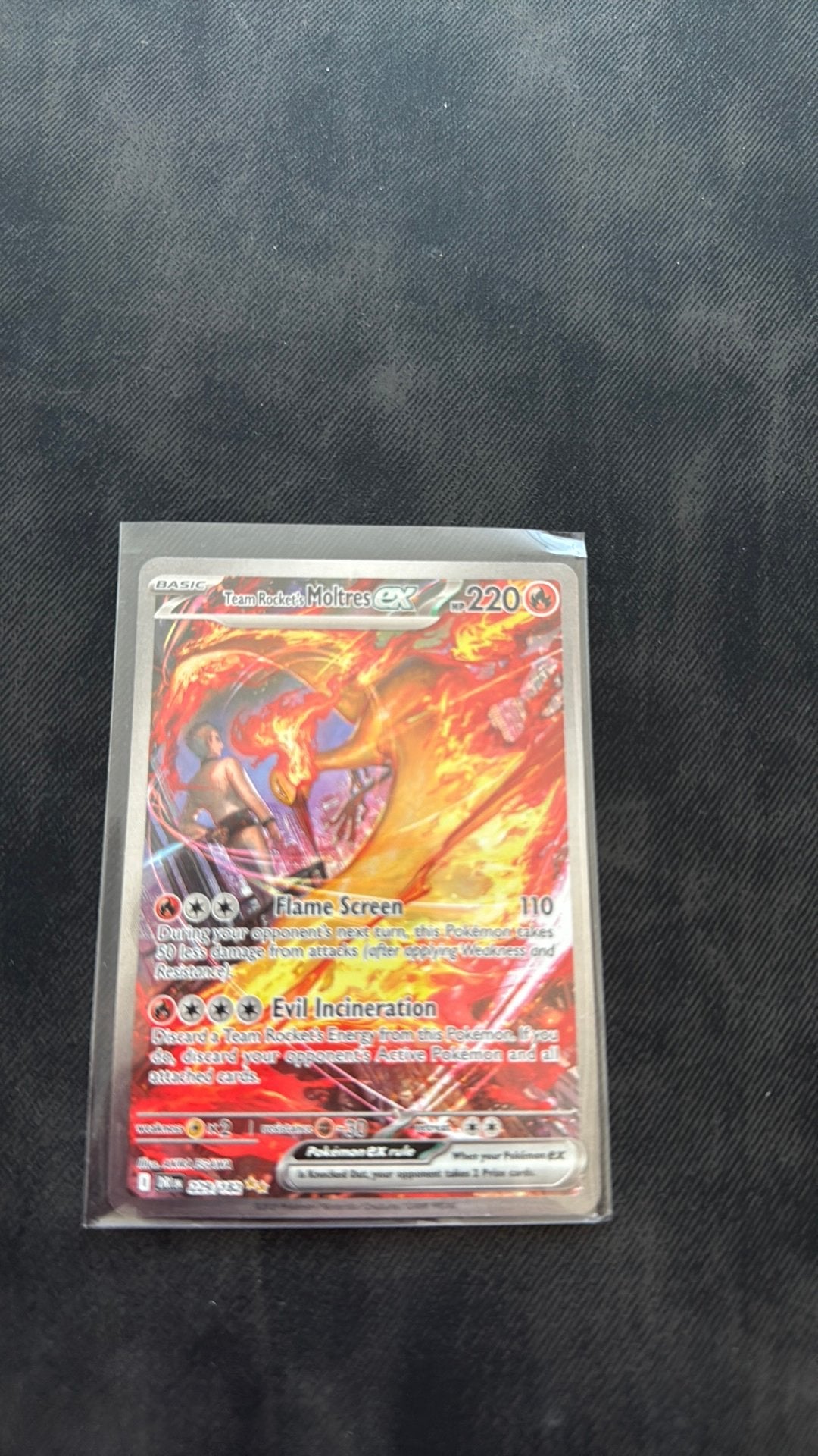Rocket moltres alt art, Hobby en Vrije tijd, Verzamelkaartspellen | Pokémon, Ophalen, Zo goed als nieuw