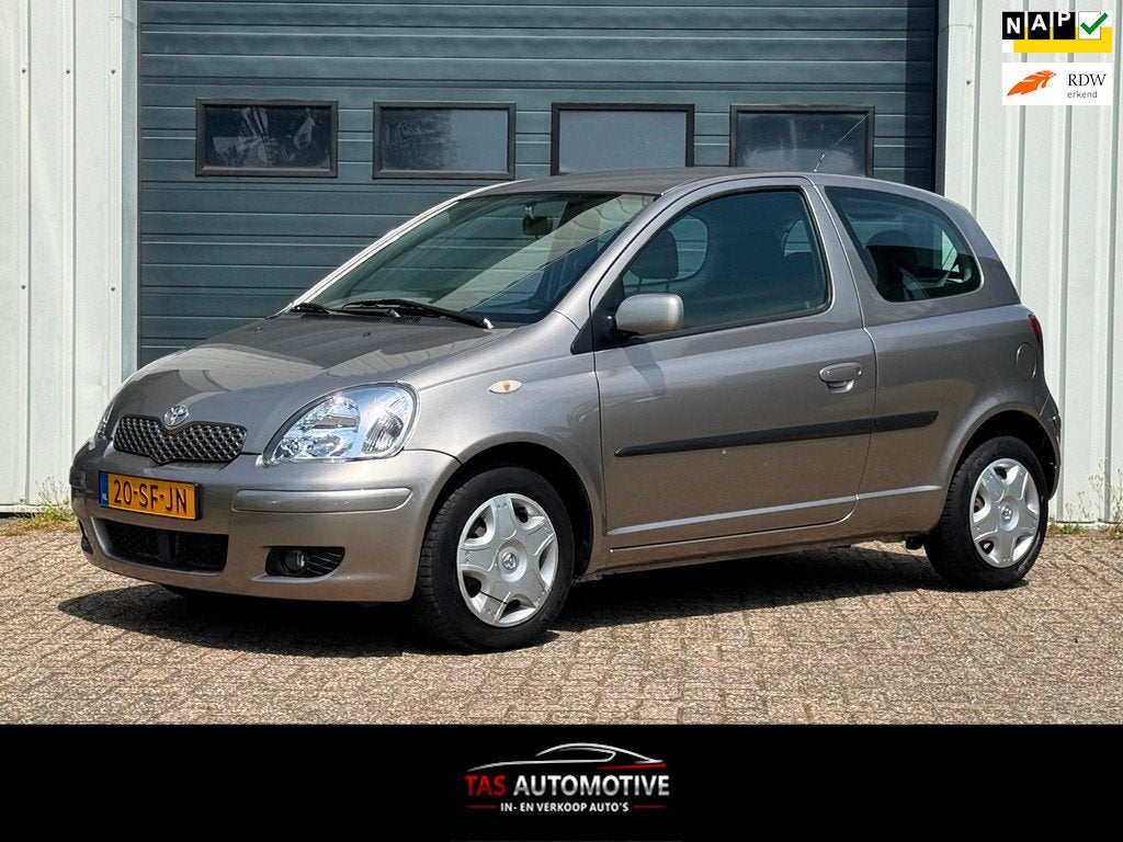 Toyota Yaris 1.3 VVT-i Sol 2e EIG / AUTOMAAT / AIRCO / NAP, Gebruikt, 31 €/maand, 4 cilinders, 400 kg