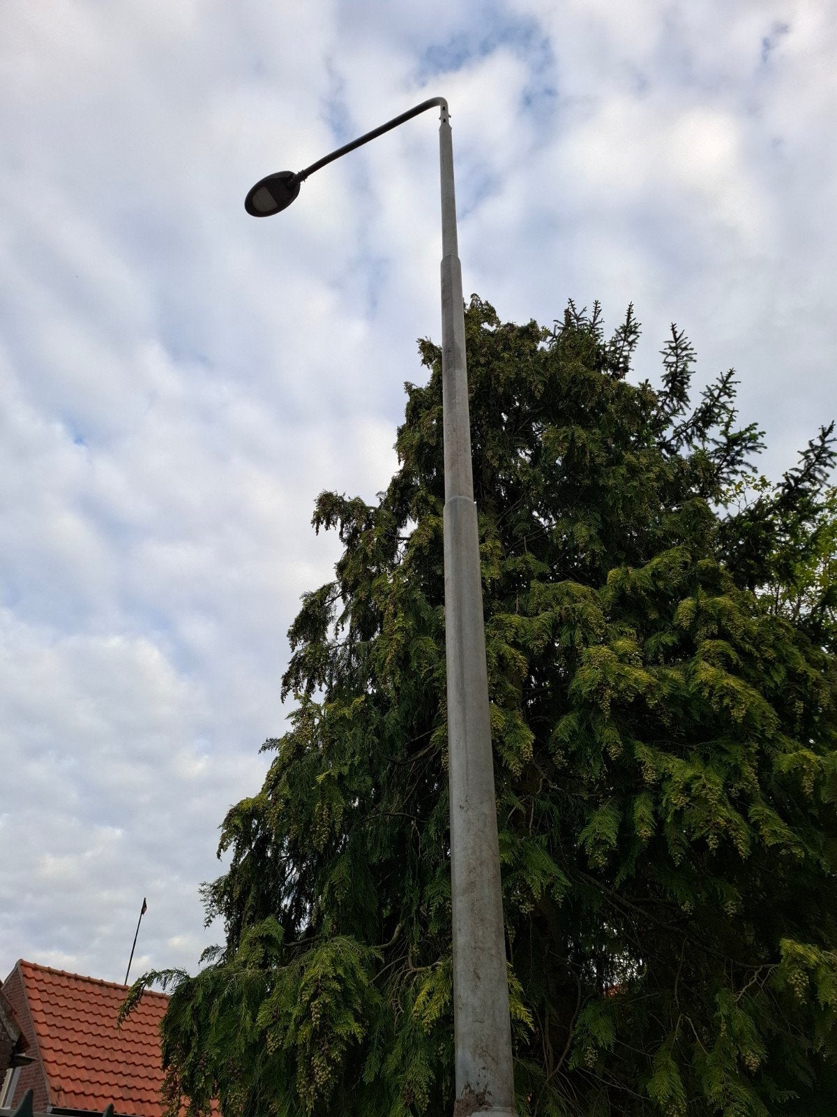 Grote lantaarnpaal met led armatuur, Tuin en Terras, Buitenverlichting, Ophalen of Verzenden, Netvoeding, Staande lamp, Led