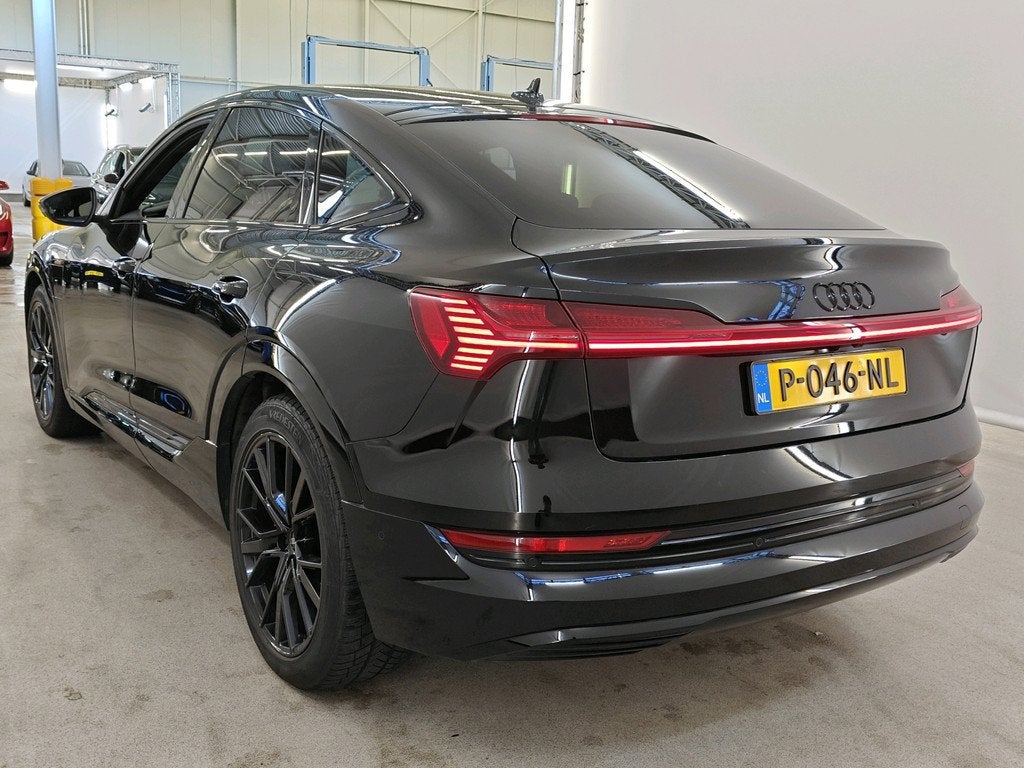 Audi E-tron Sportback 55 quattro 95 kWh 408pk Advanced editi, Auto's, Audi, Automaat, 131 €/maand, Zwart, 95 kWh