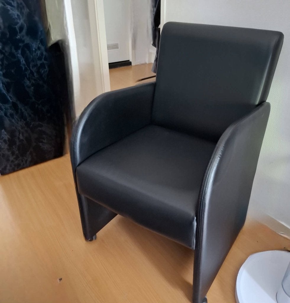 Fauteuil, Huis en Inrichting, Stoelen, Ophalen, Gebruikt, Zwart, Eén