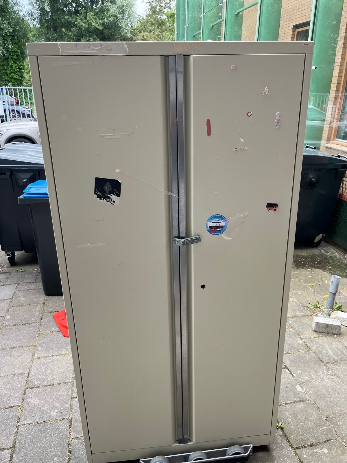 Metalen archiefkast met dubbele deuren, Huis en Inrichting, Kasten | Lockerkasten, Ophalen, Gebruikt