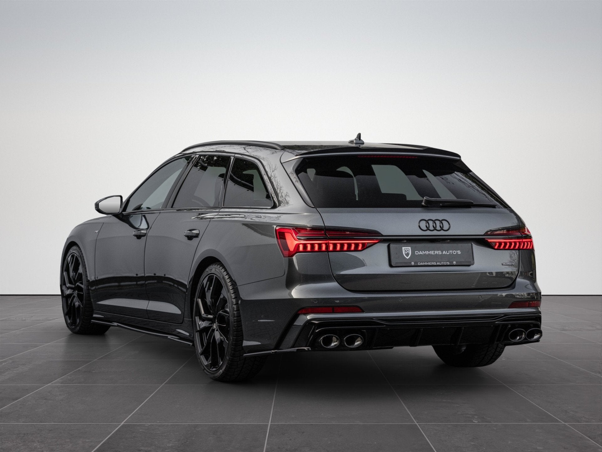Foto 2 van Audi A6 Avant 55 TFSI Quattro 340pk S-line Luchtv. HD-Matrix