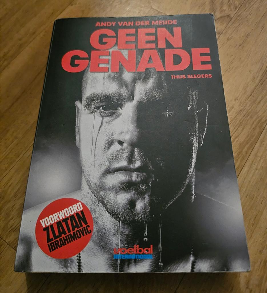Thijs Slegers - Geen genade, Ophalen of Verzenden, Zo goed als nieuw, Balsport, Thijs Slegers