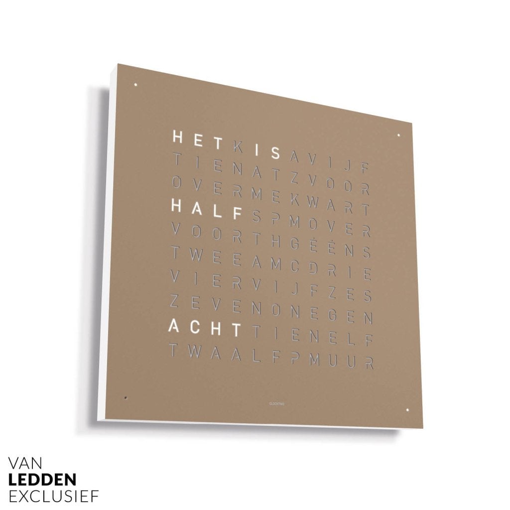 Qlocktwo Earth 45 Hazelnut Woordklok Design klok beige, Overige typen, Nieuw, Ophalen of Verzenden, Q.ocktwo