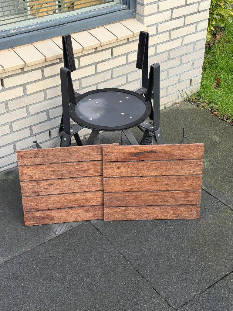 The Bastard Large onderstel met houten zijtafels, Ophalen, Zo goed als nieuw, The Bastard