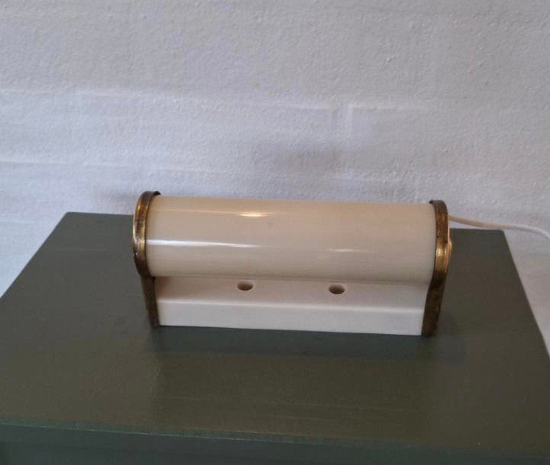 Messing met zandkleurig glas bedlampje., Ophalen of Verzenden, Zo goed als nieuw, Glas