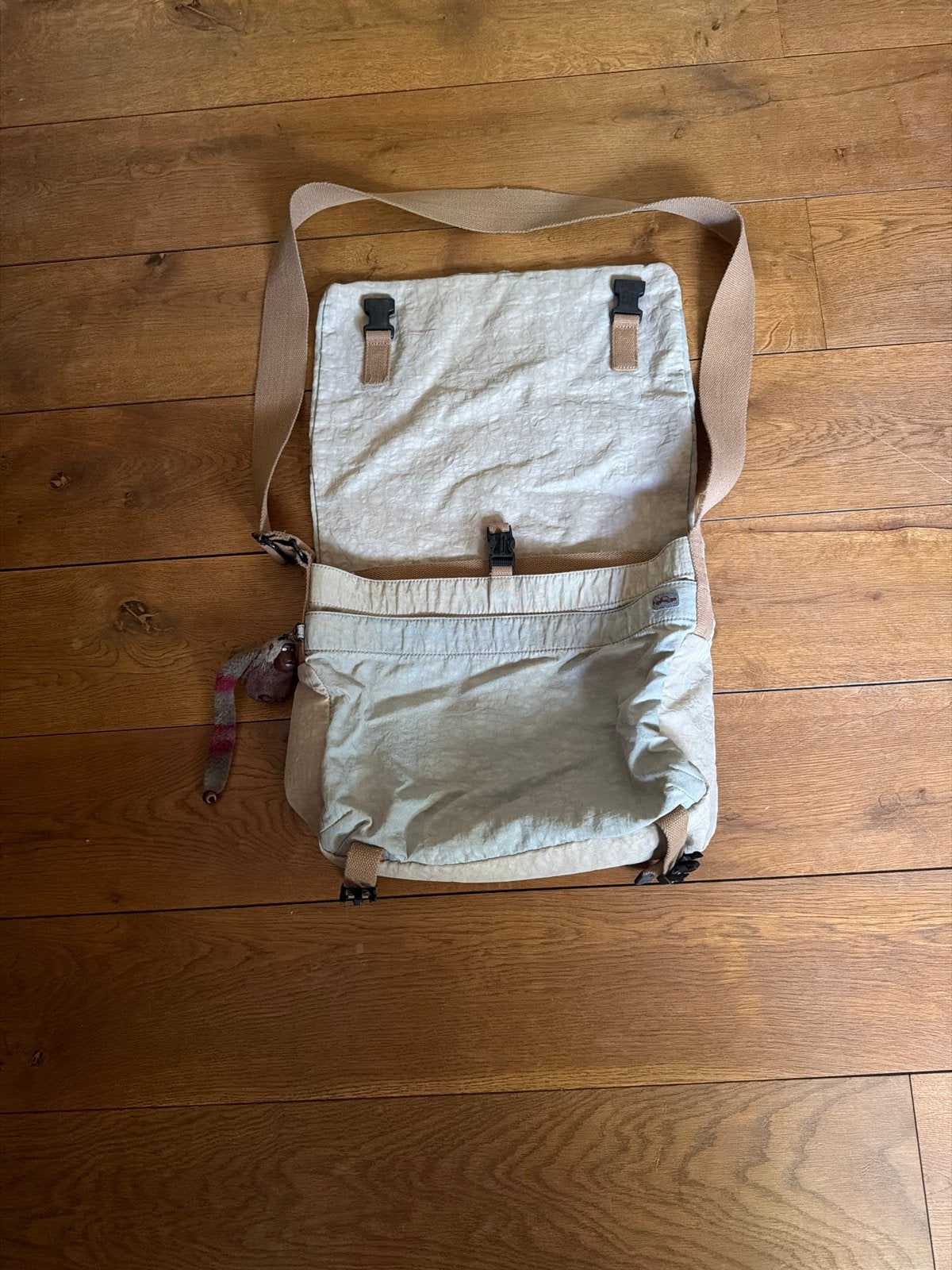 Kipling Schoudertas - Beige - 40x30 cm, Ophalen of Verzenden, Gebruikt, Beige, Kipling