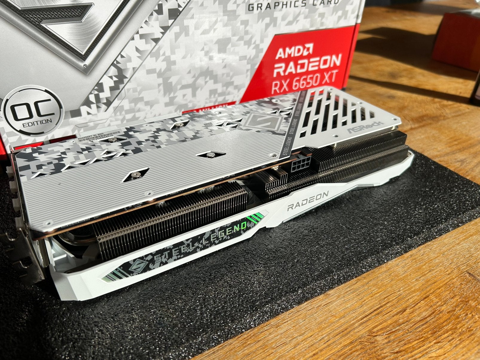 Krachtige AMD Radeon RX 6650 XT (8 GB) – Ideaal voor 1080p, Computers en Software, AMD, GDDR6, PCI-Express 4, Ophalen of Verzenden
