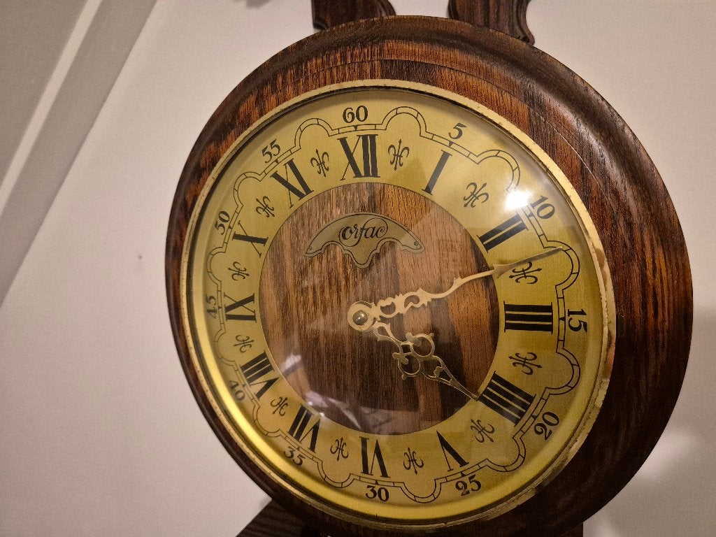 wandklok Orfac, Huis en Inrichting, Woonaccessoires | Klokken, Ophalen of Verzenden, Zo goed als nieuw, Analoog, Wandklok