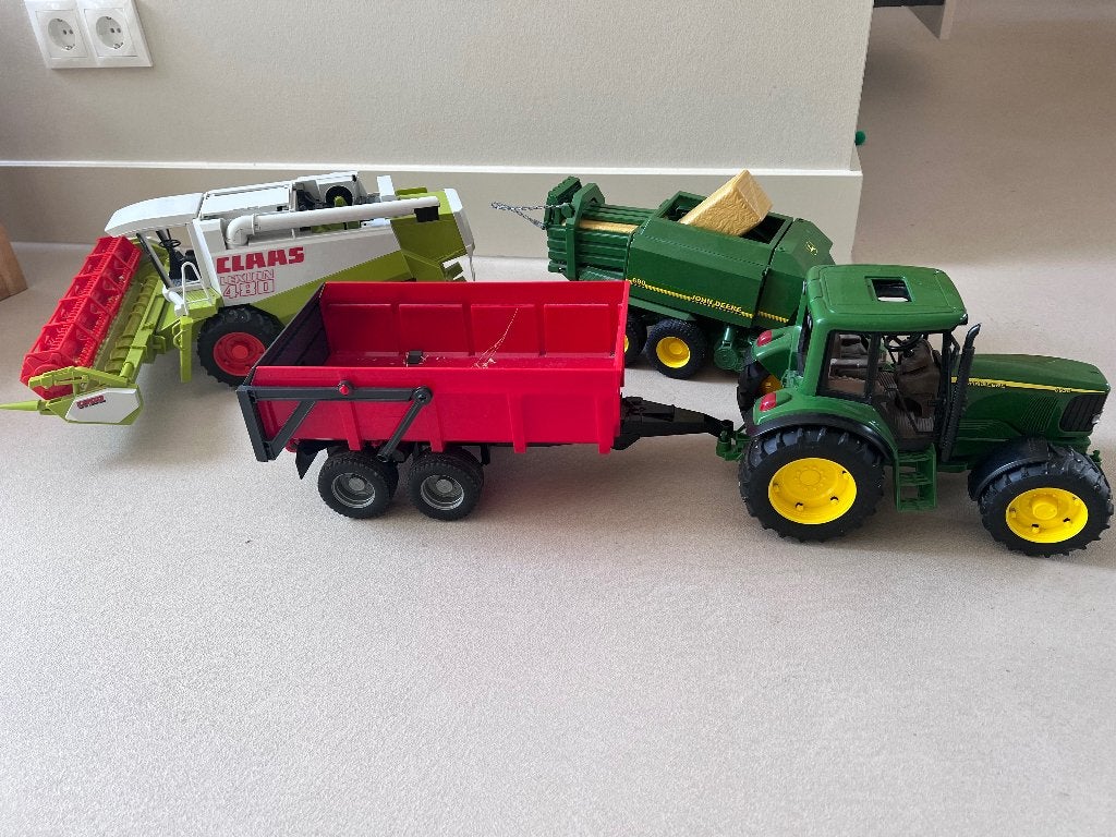 John Deere en Claassens voertuigen, Ophalen of Verzenden, Zo goed als nieuw