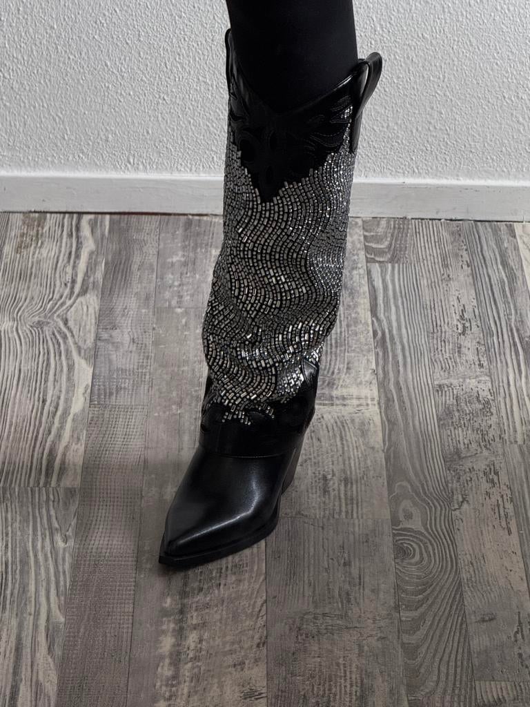 Fashion Nova cowboylaarzen met strass - Maat 38, Kleding | Dames, Ophalen of Verzenden, Nieuw, Zwart, Hoge laarzen