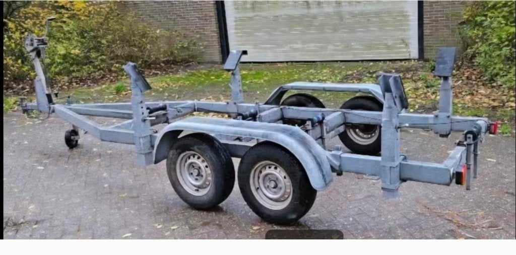 Tegen Vergoeding te leen Dubbelas Boottrailer Zeil Motorboot, Ophalen, Gebruikt, Onderhoud en Reparatie