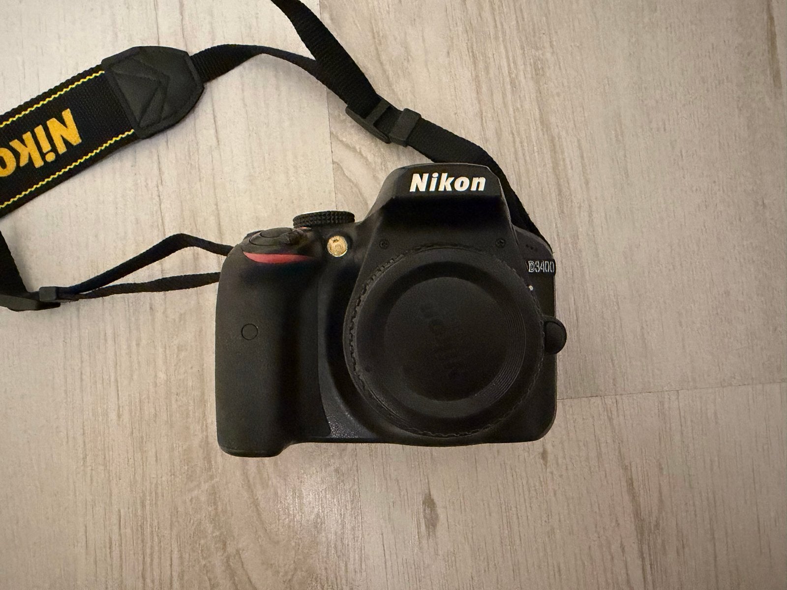 Nikon D3400 spiegelreflexcamera met 2 lenzen en accessoires, Gebruikt, Spiegelreflex, Beeldstabilisatie, Ophalen of Verzenden