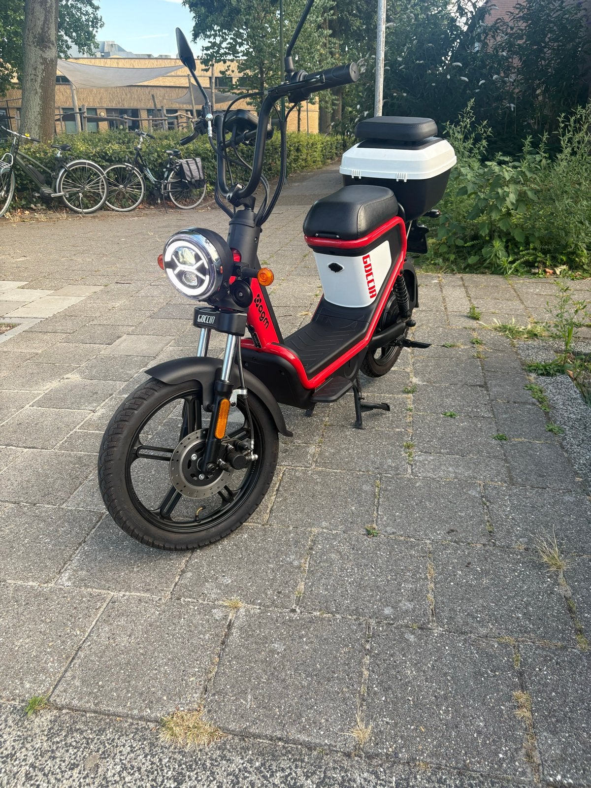 Goccia GCLU Elektrische Scooter - Zo goed als nieuw, Fietsen en Brommers, Brommers | Overige merken, Ophalen, Zo goed als nieuw