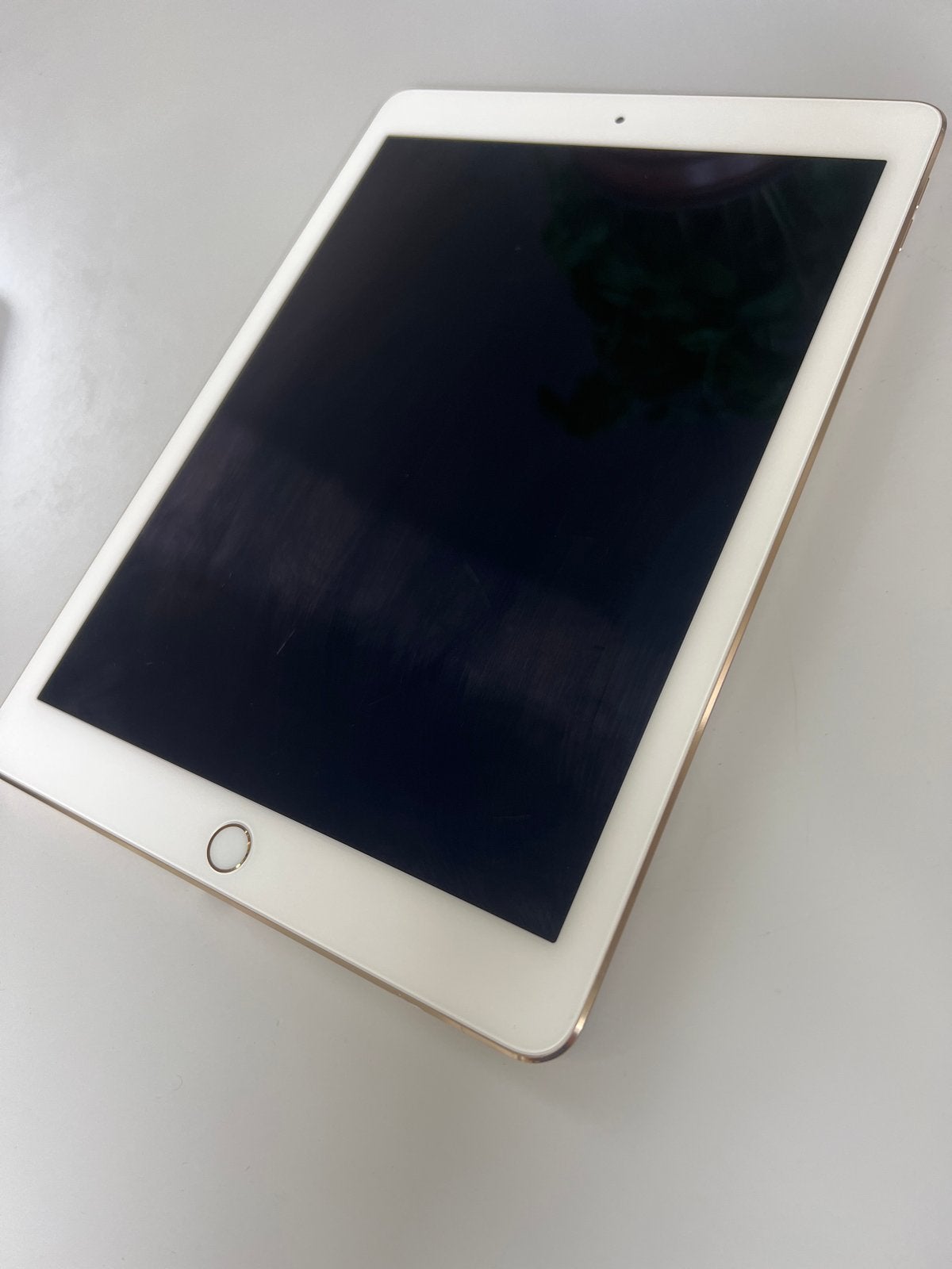 Apple iPad A1566 geblokkeerd - Ideaal voor onderdelen, Computers en Software, Ophalen of Verzenden, Niet werkend, Goud, Apple iPad Air