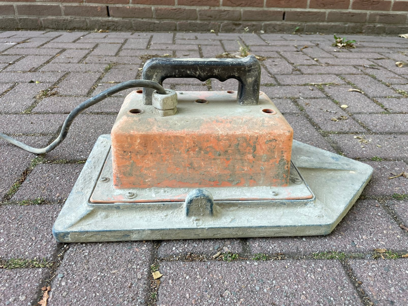 Tegeltrilplaat, Ophalen, Gebruikt