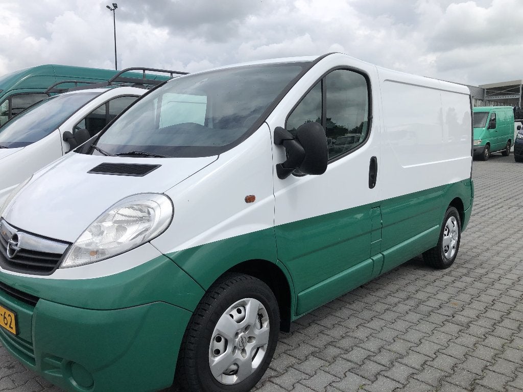 Opel Vivaro 2011 | 185.000 km | Opknapper onderdelen, Ophalen of Verzenden, Gebruikt, Opel