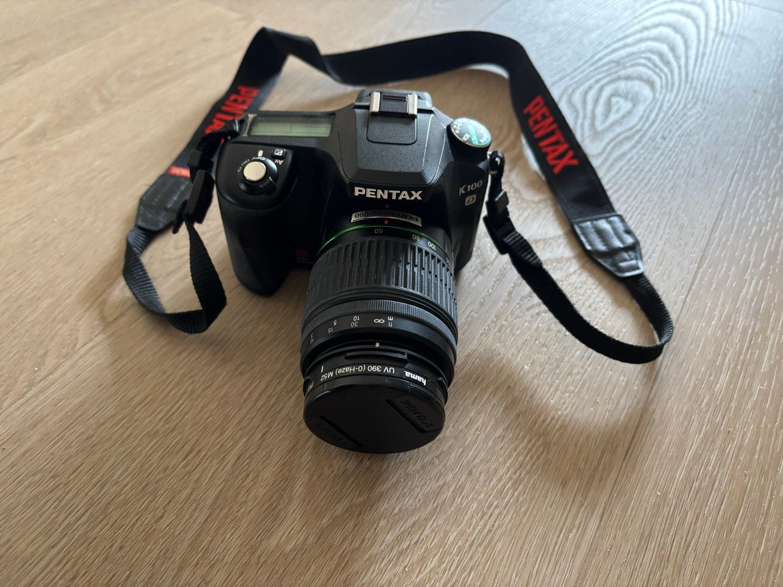Pentax K100D spiegelreflexcamera met lens en zonnekap, Audio, Tv en Foto, Fotocamera's Digitaal, Gebruikt, Spiegelreflex, 4 t/m 7 keer