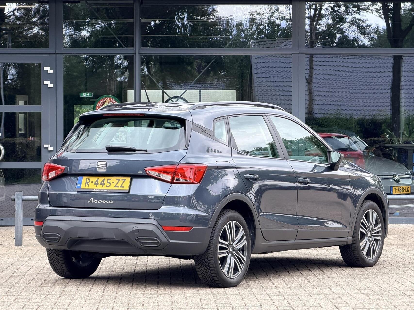 Seat Arona 1.0 TSI Style Business Connect | Nieuw Model | Ap, Auto's, Voorwielaandrijving, Stof, Gebruikt, 95 pk